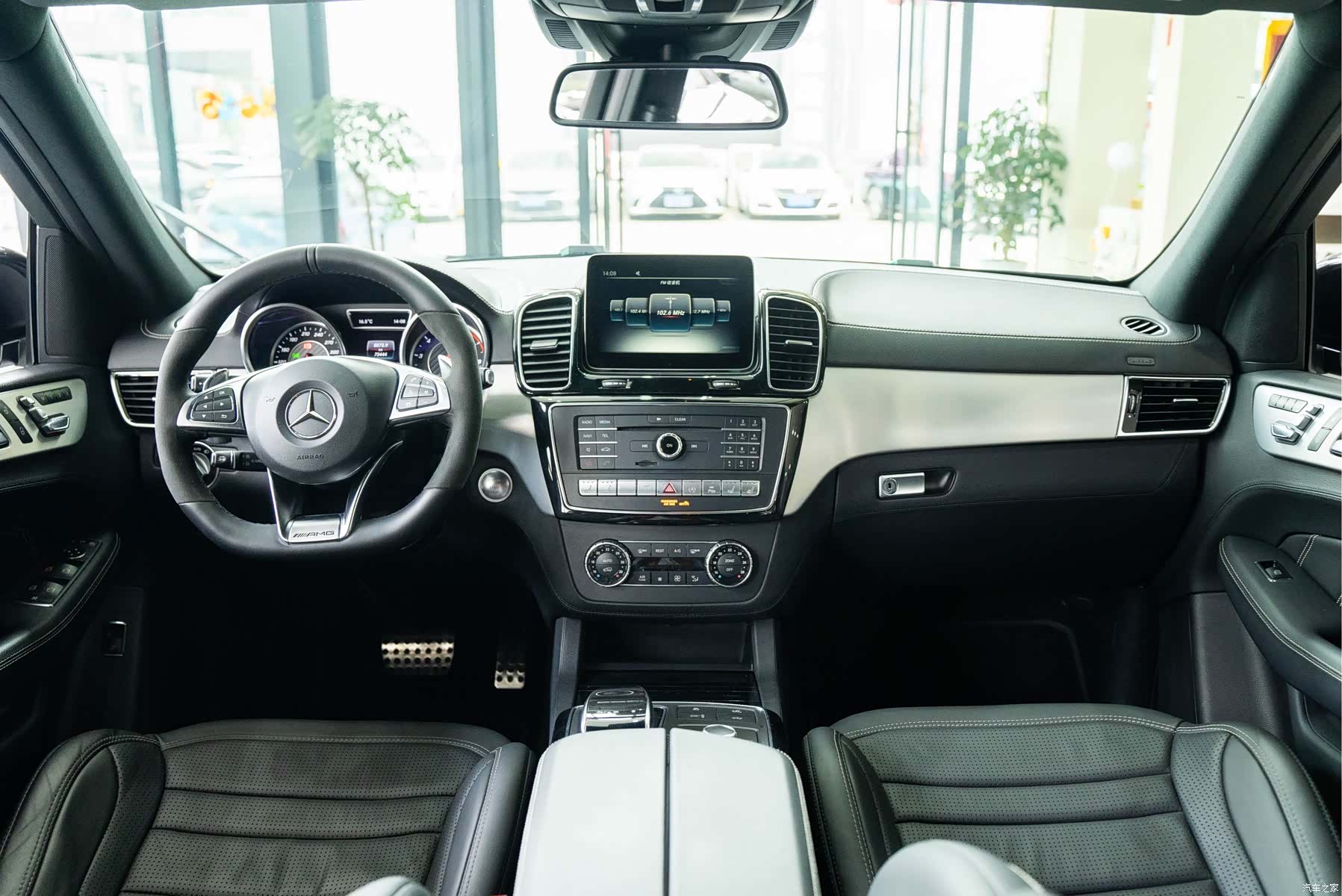 Mercedes-Benz GLE, 2019 15
