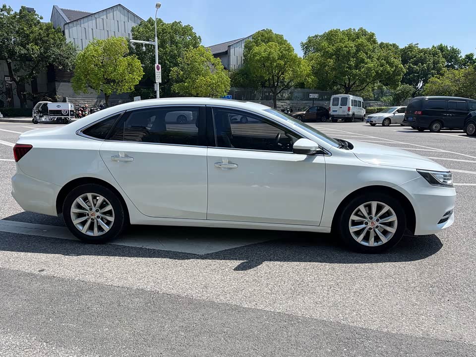 Roewe i6 Roewe i6
