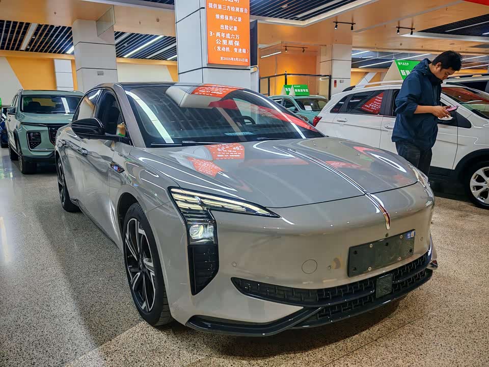 Hongqi EH7 Hongqi EH7