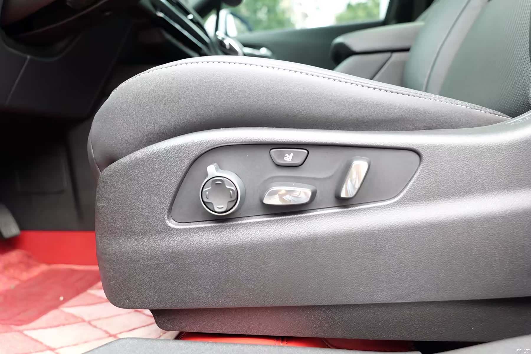 Cadillac XT4, 2023 8