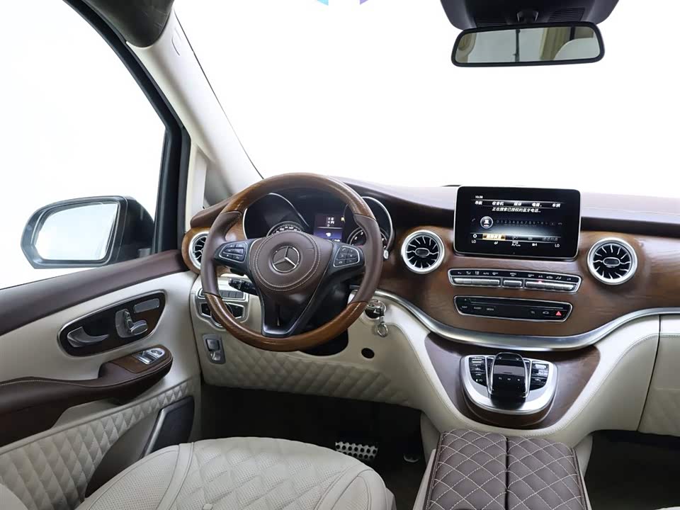 Mercedes-Benz V-class