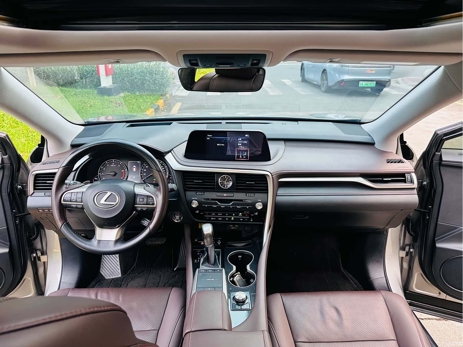 Lexus RX, 2022 15