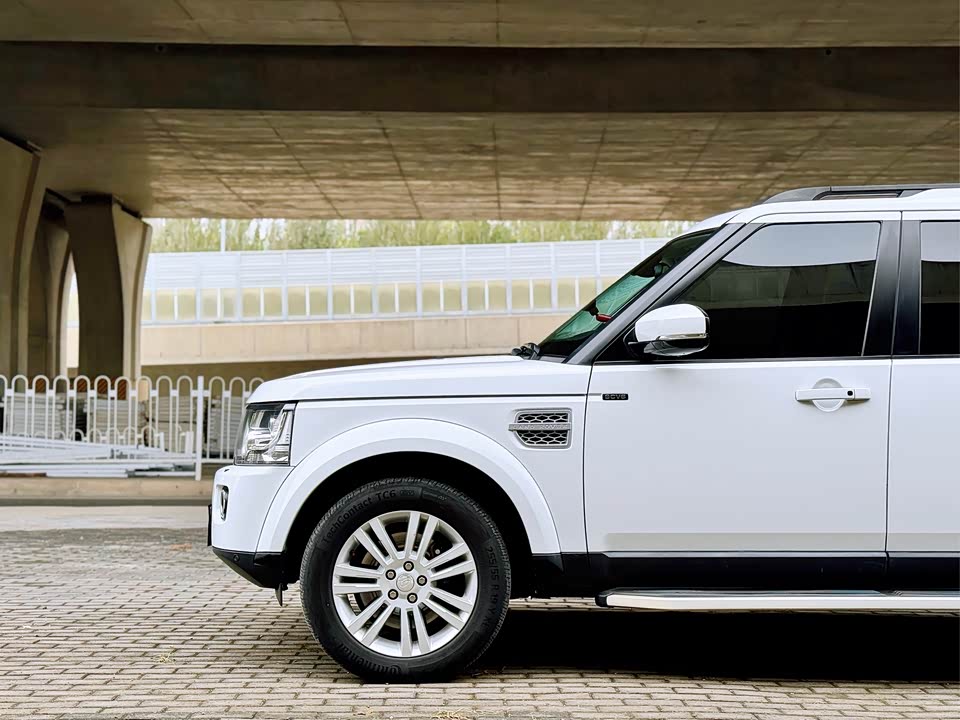Land Rover discover