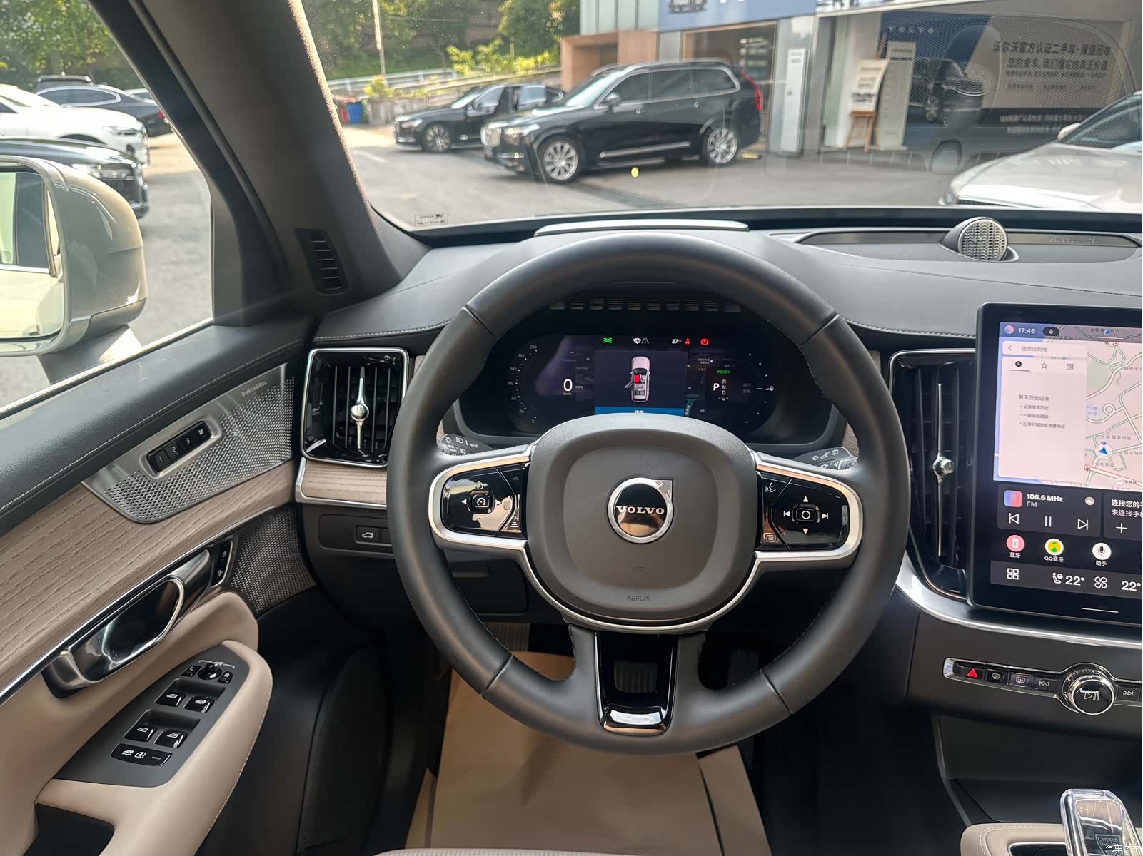 Volvo XC90, 2025 14