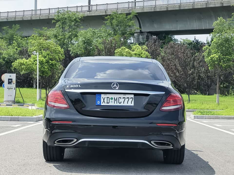 Mercedes-Benz E-class Mercedes-Benz E-class