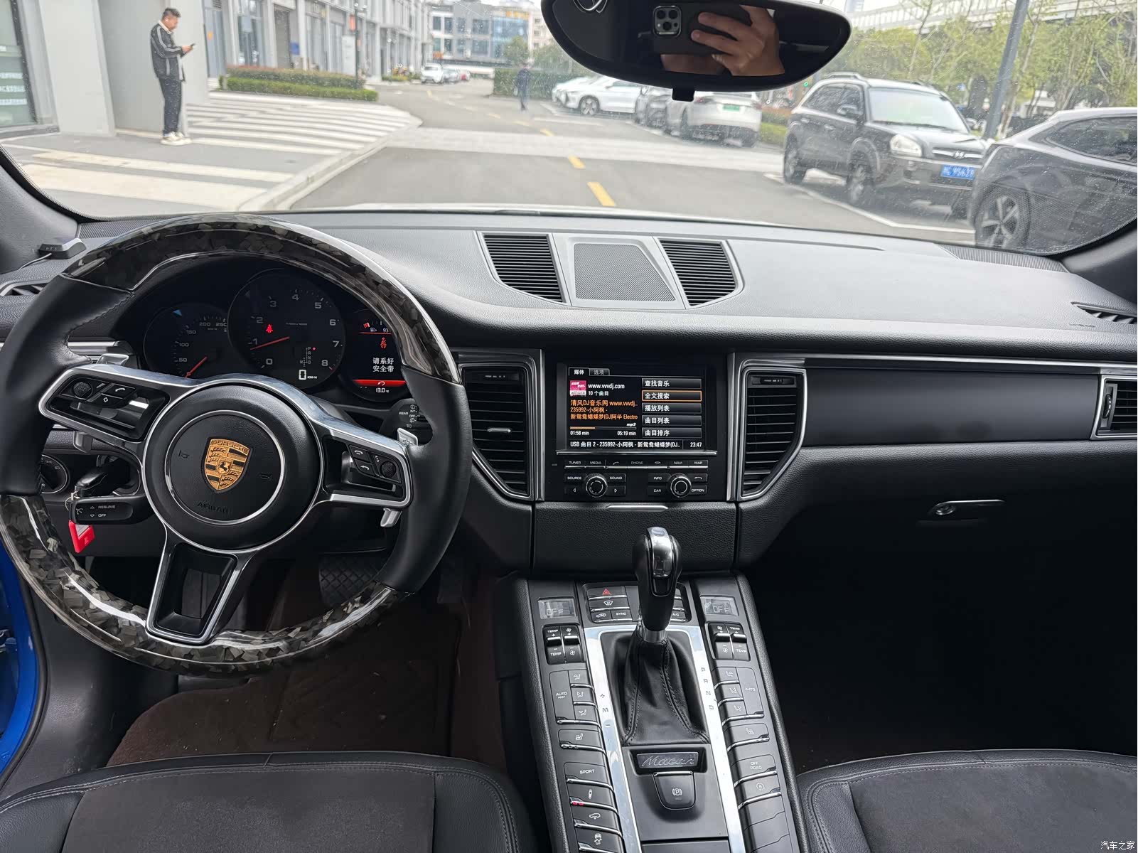 Porsche Macan, 2016 10