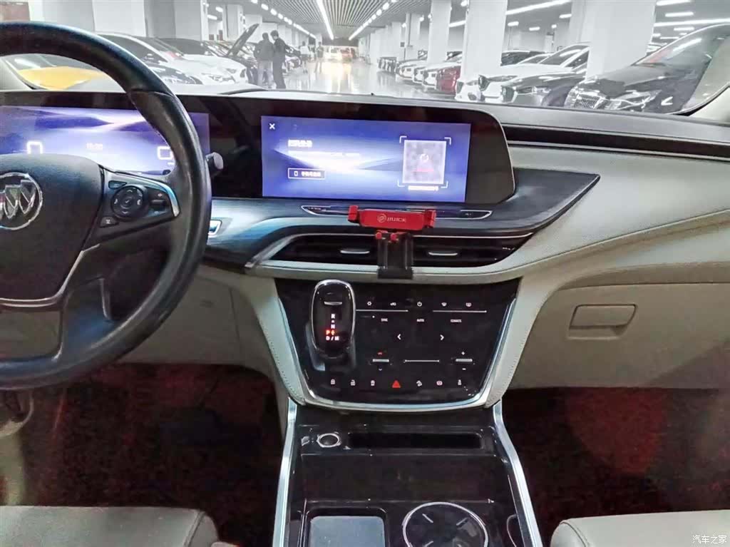 Buick GL8, 2023 8
