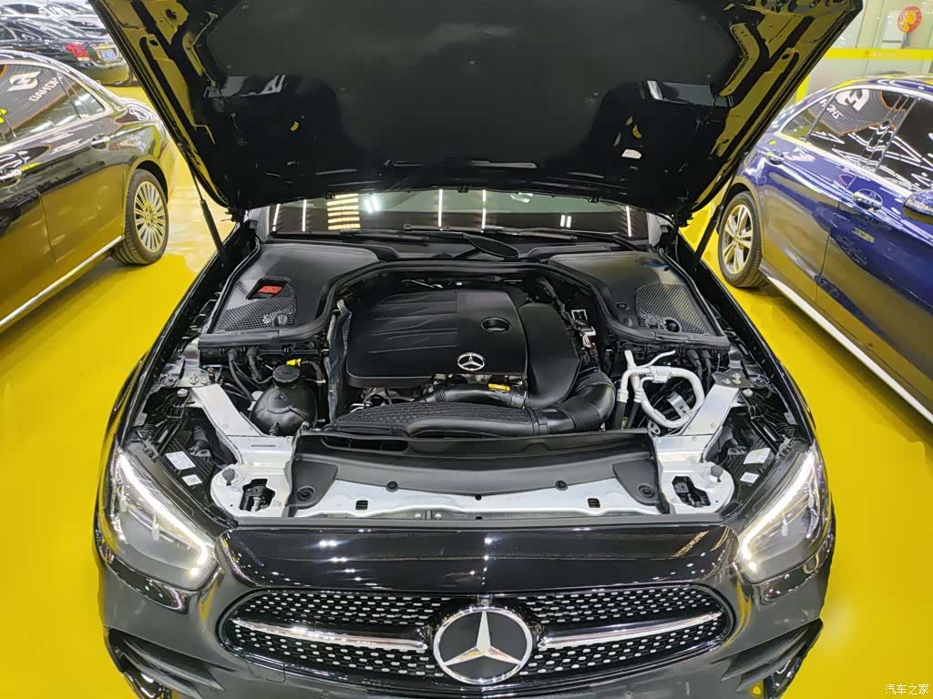 Mercedes-Benz E-Class, 2022 10