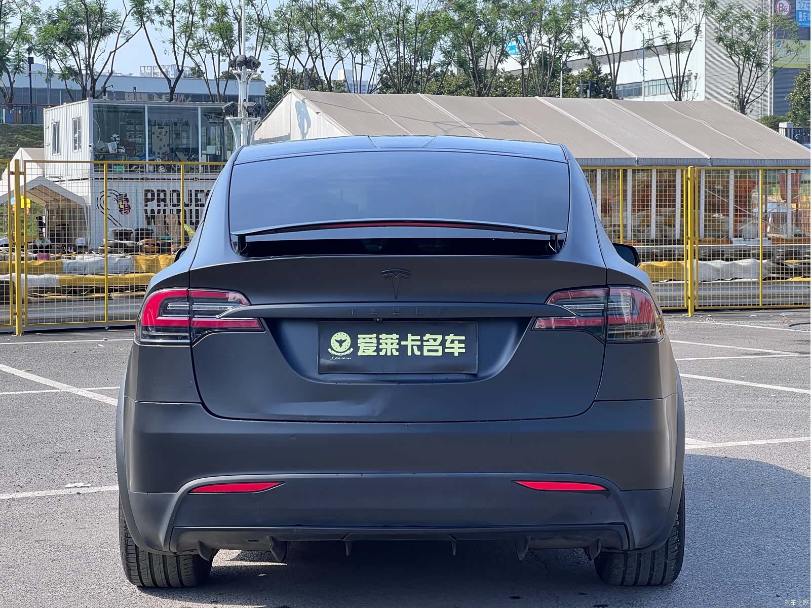 Tesla Model X, 2020 4