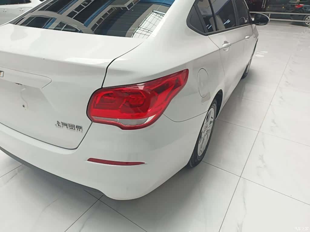 Chevrolet 320, 2018 8