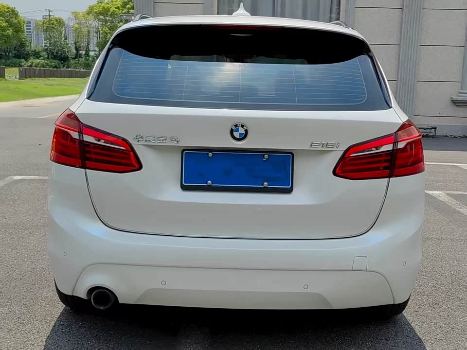 BMW 2 series station wagon