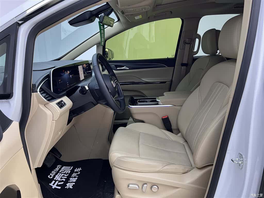 Buick GL8, 2025 18