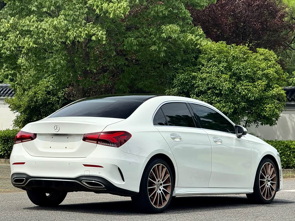 Mercedes-Benz Class A Mercedes-Benz Class A