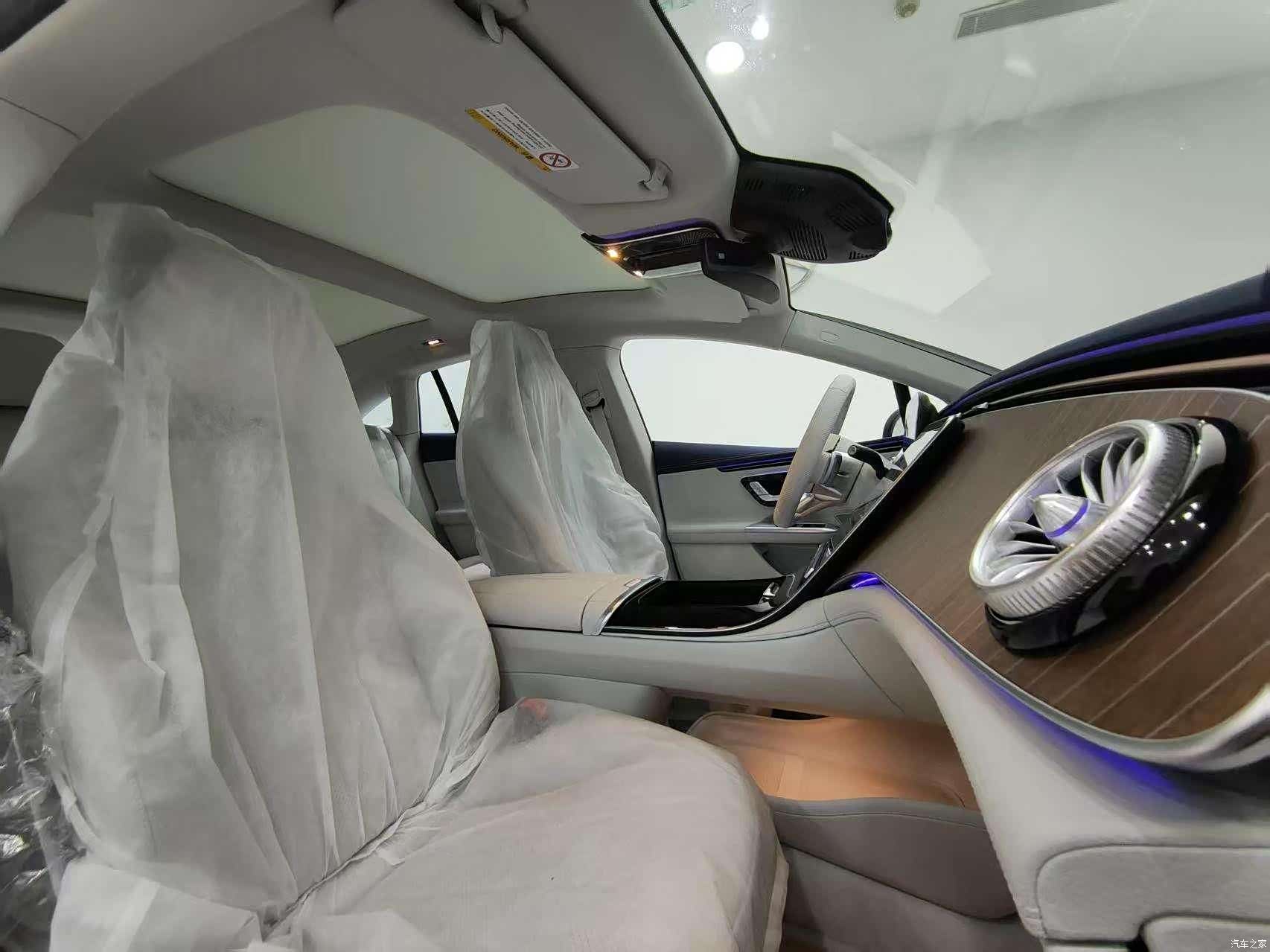 Mercedes-Benz EQE, 2025 17
