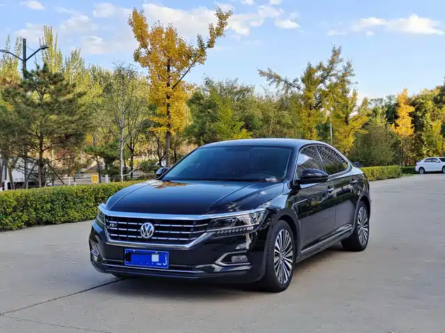 Volkswagen Passat 2019 — купить из Китая под заказ