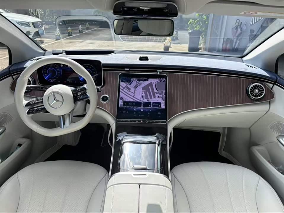 Mercedes-Benz EQE