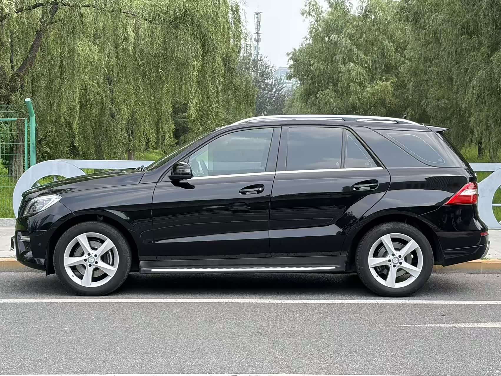 Mercedes-Benz M-Class, 2015 14