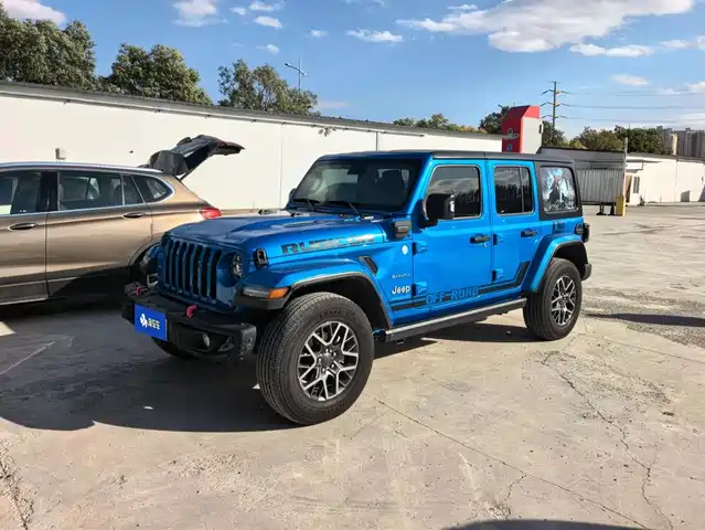 Jeep Wrangler 4xe 2021 — купить из Китая под заказ