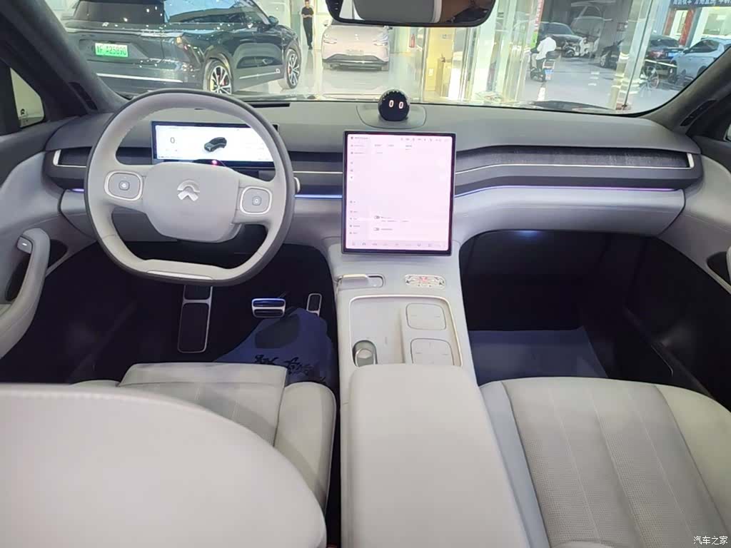 NIO ES8, 2023 10