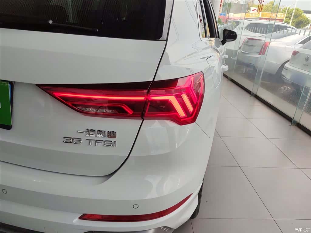 Audi Q3, 2019 8