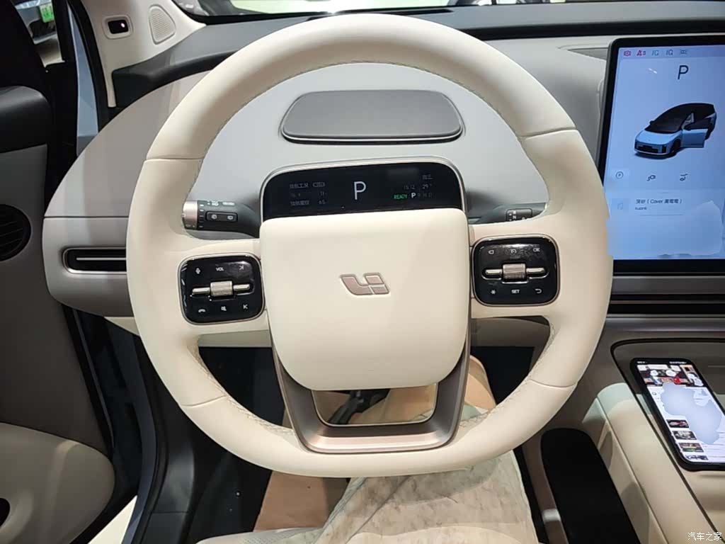 Li Auto i8, 2025 7