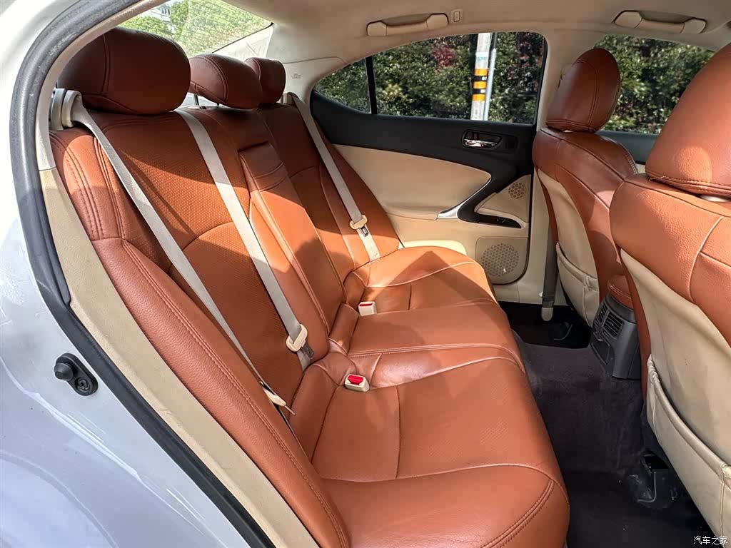 Lexus IS, 2009 13