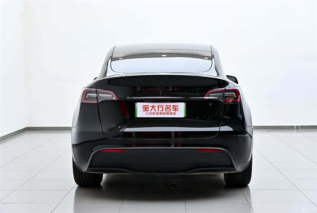 Tesla Model Y, 2023 7