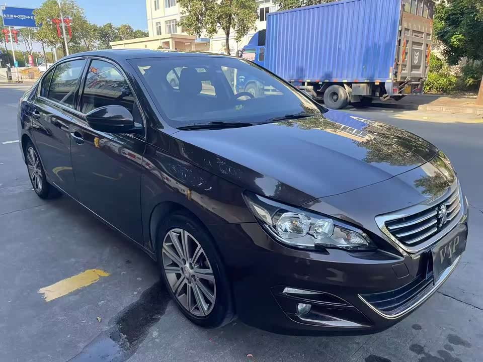 Peugeot 408