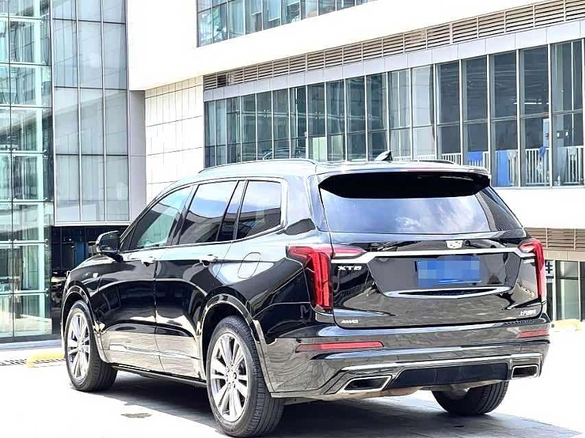 Cadillac XT6