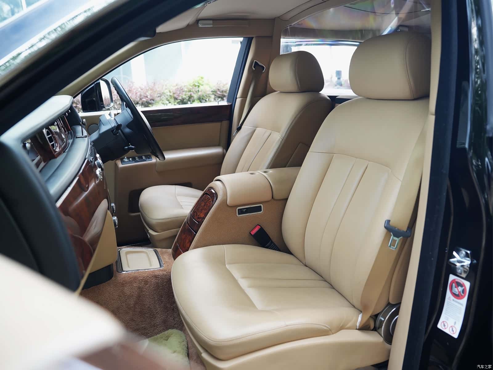 Rolls-Royce Phantom, 2017 19