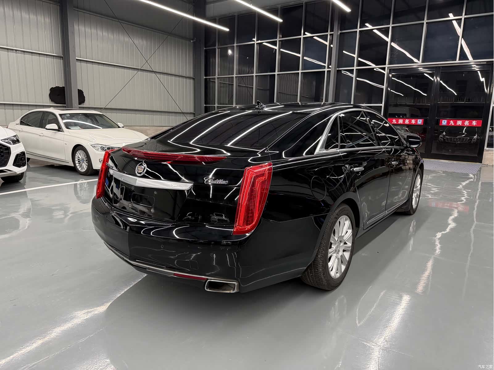 Cadillac XTS, 2014 13