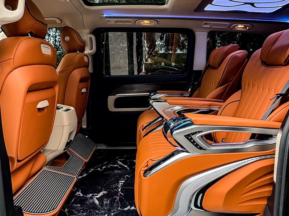 Mercedes-Benz V-class