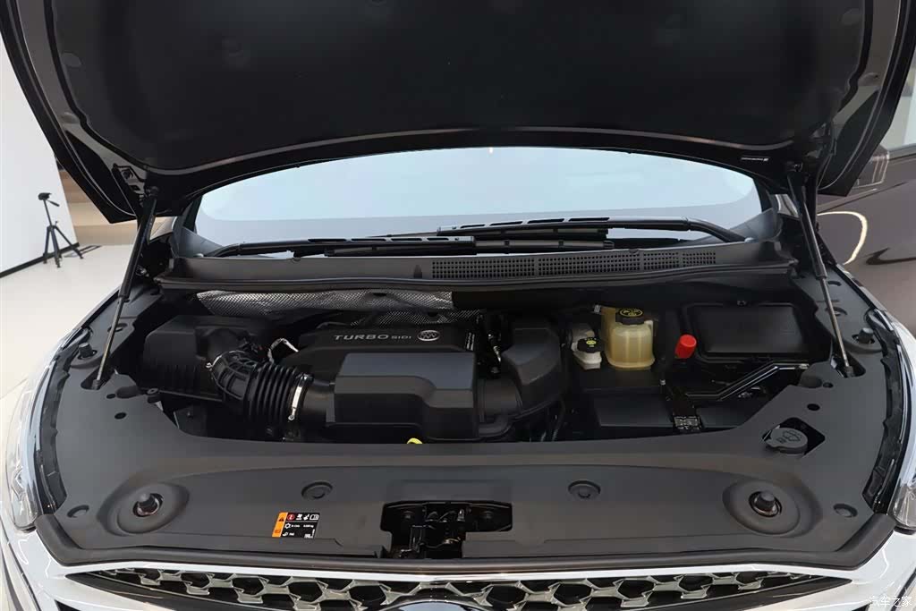 Buick GL8, 2022 22