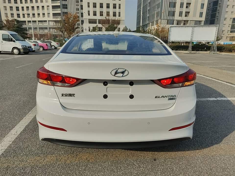 Hyundai Lead