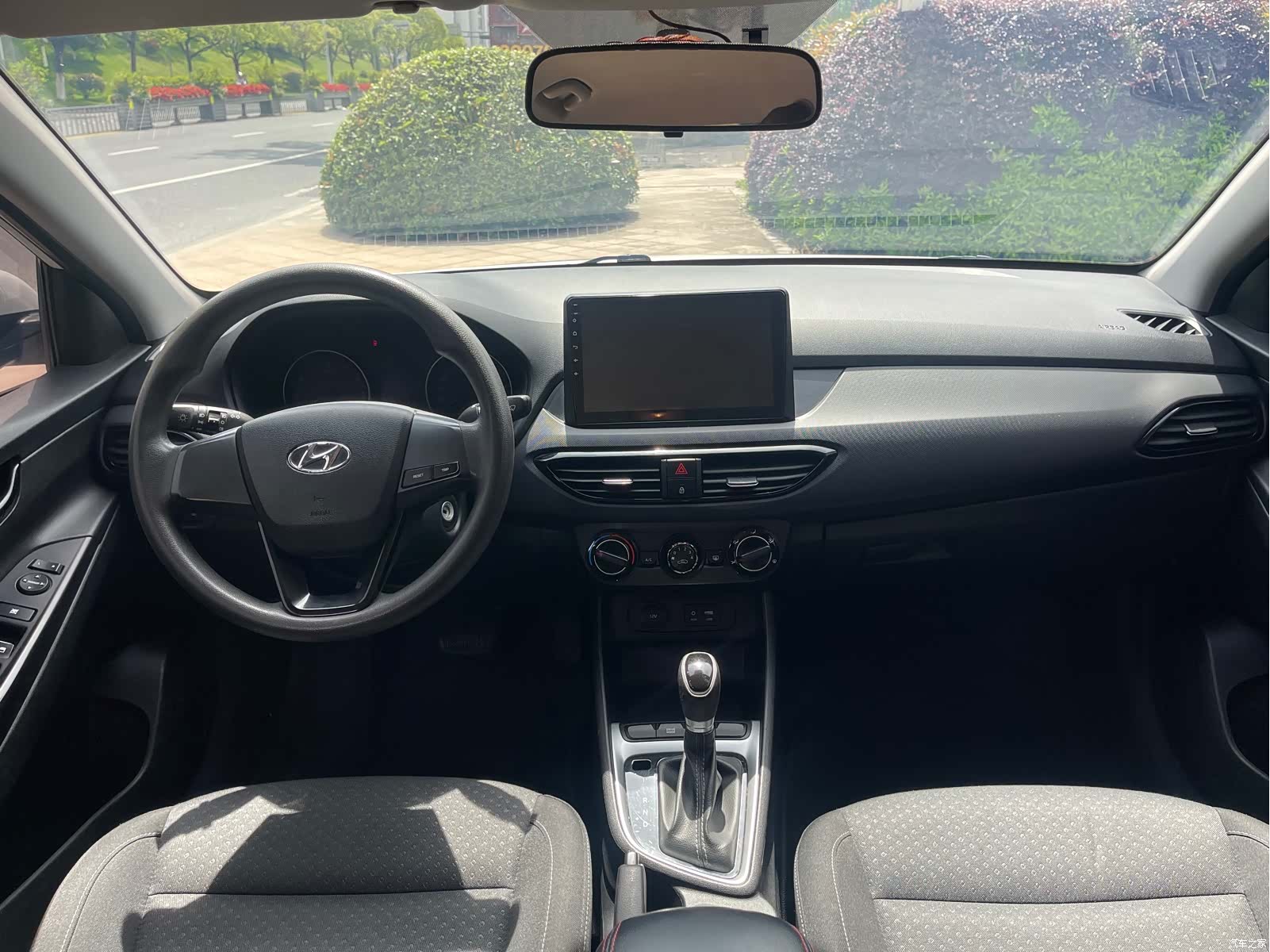 Hyundai GL, 2018 все фото