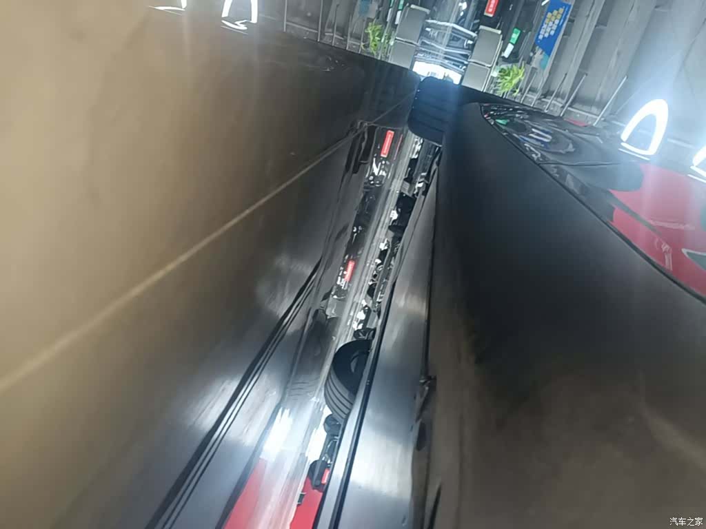 Tesla Model Y, 2024 22