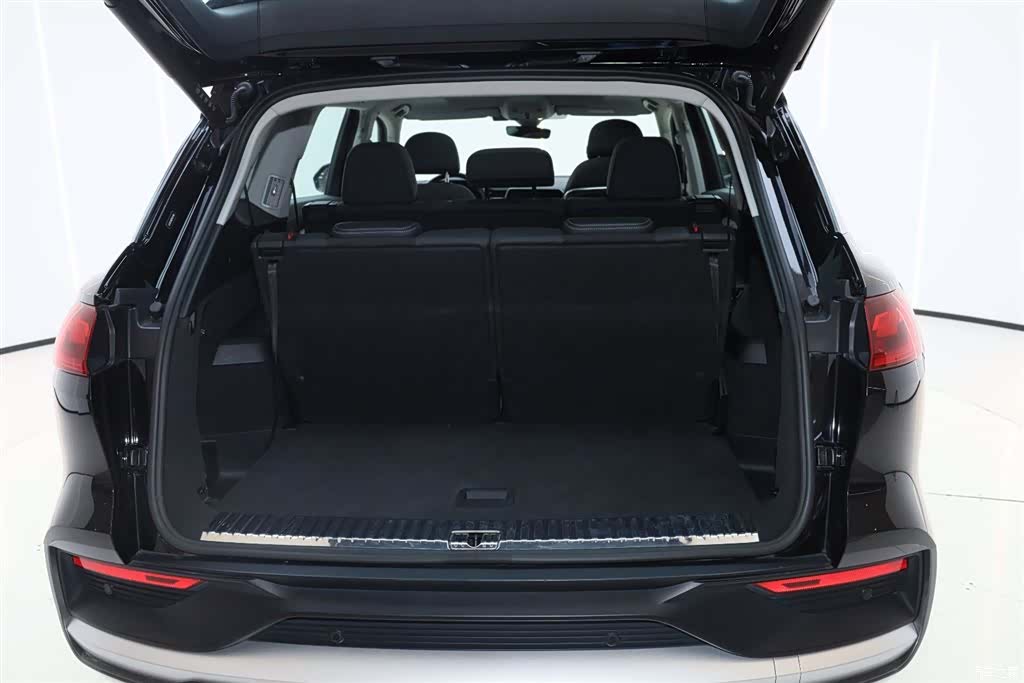 Audi Q6, 2024 12