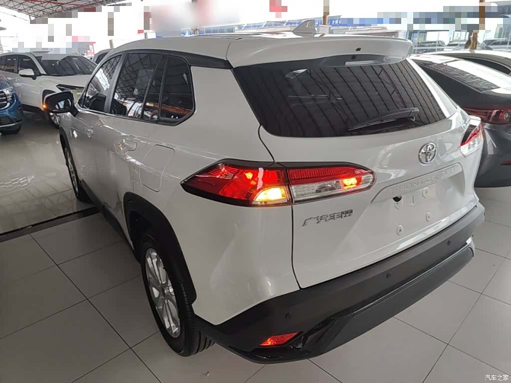 Toyota Frontlander, 2025 все фото