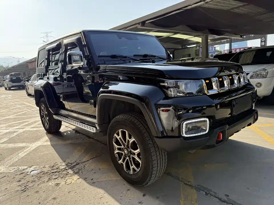Beijing BJ40