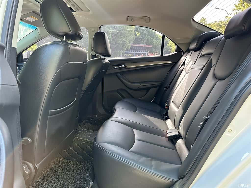 Roewe 360, 2016 все фото