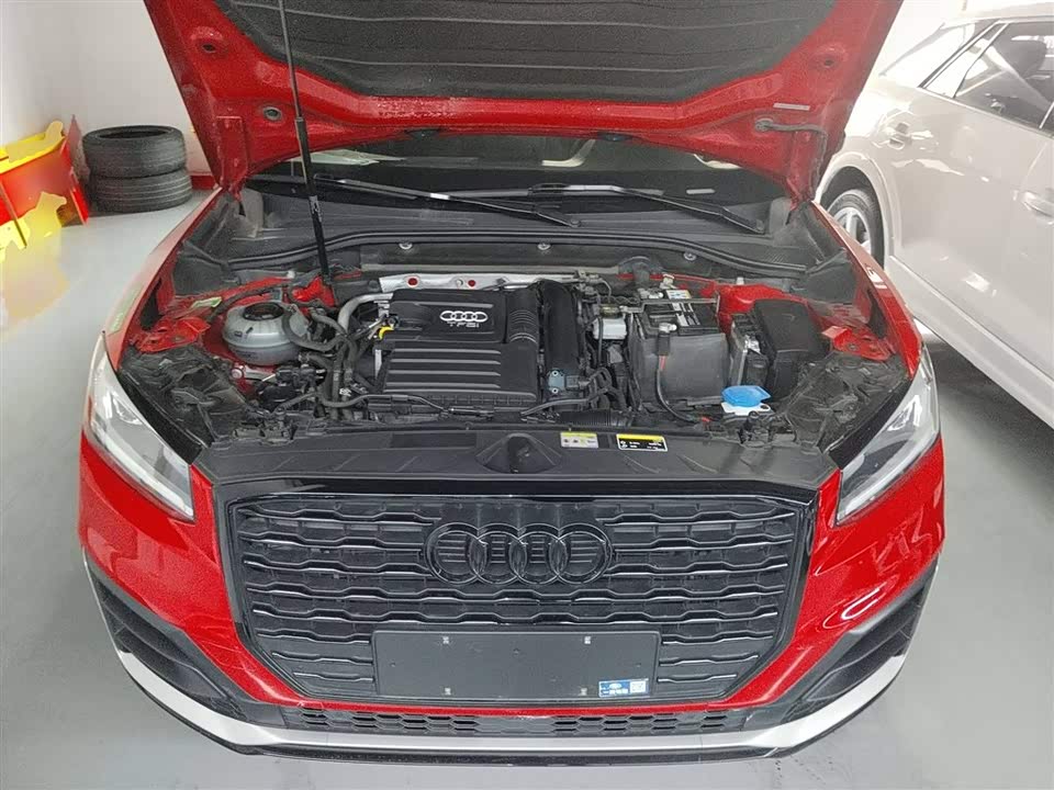 Audi Q2L Audi Q2L