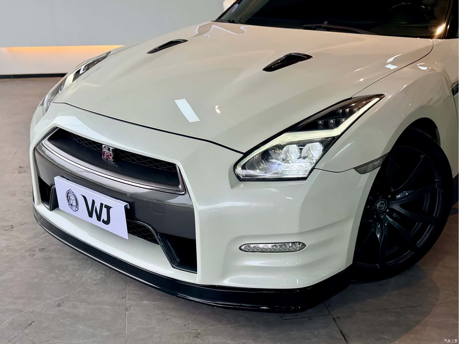 Nissan GT-R, 2009 7