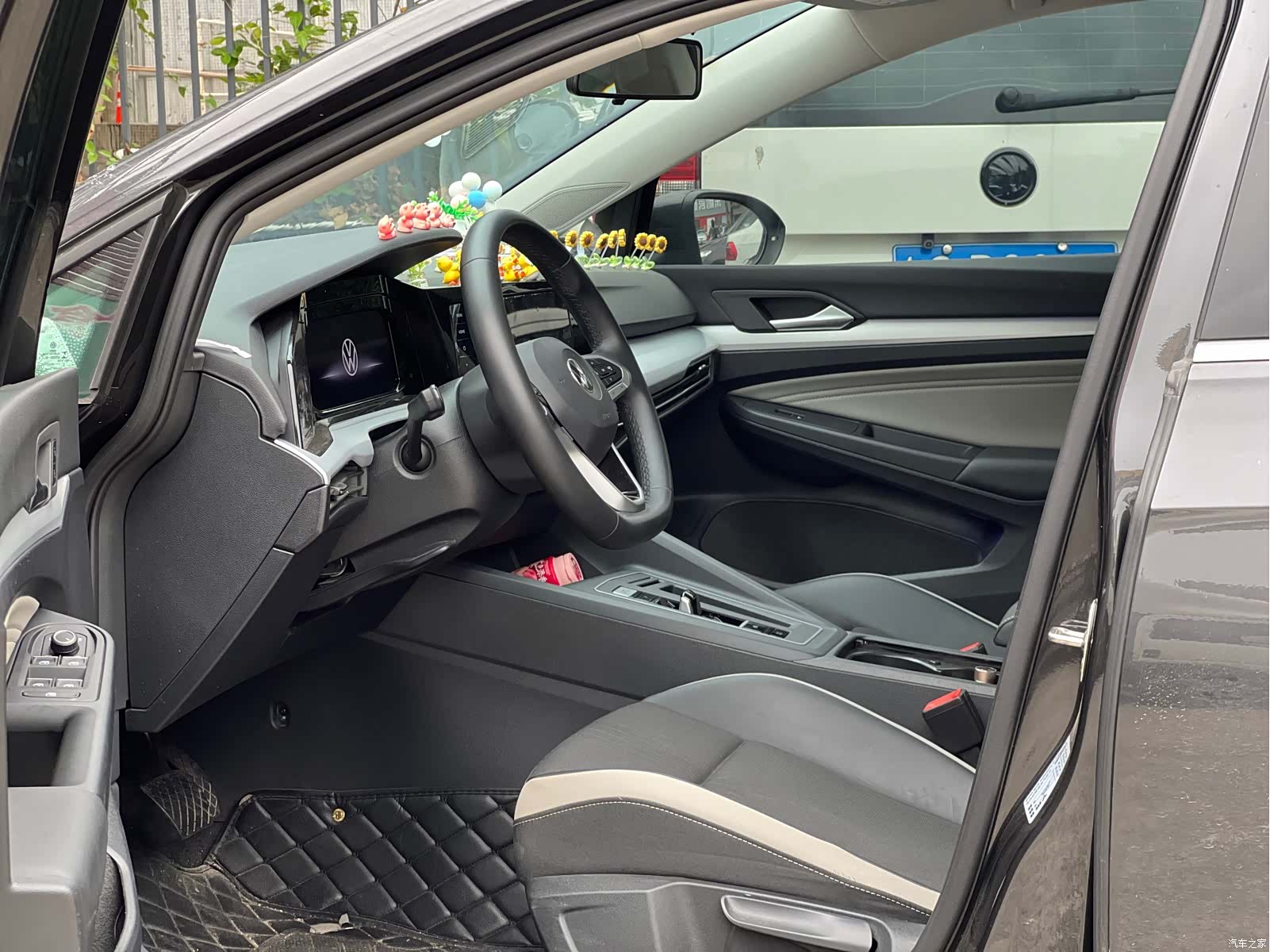 Volkswagen Golf, 2022 3