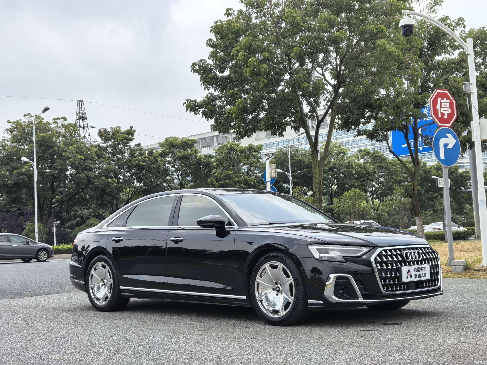 Audi A8L, 2023 3