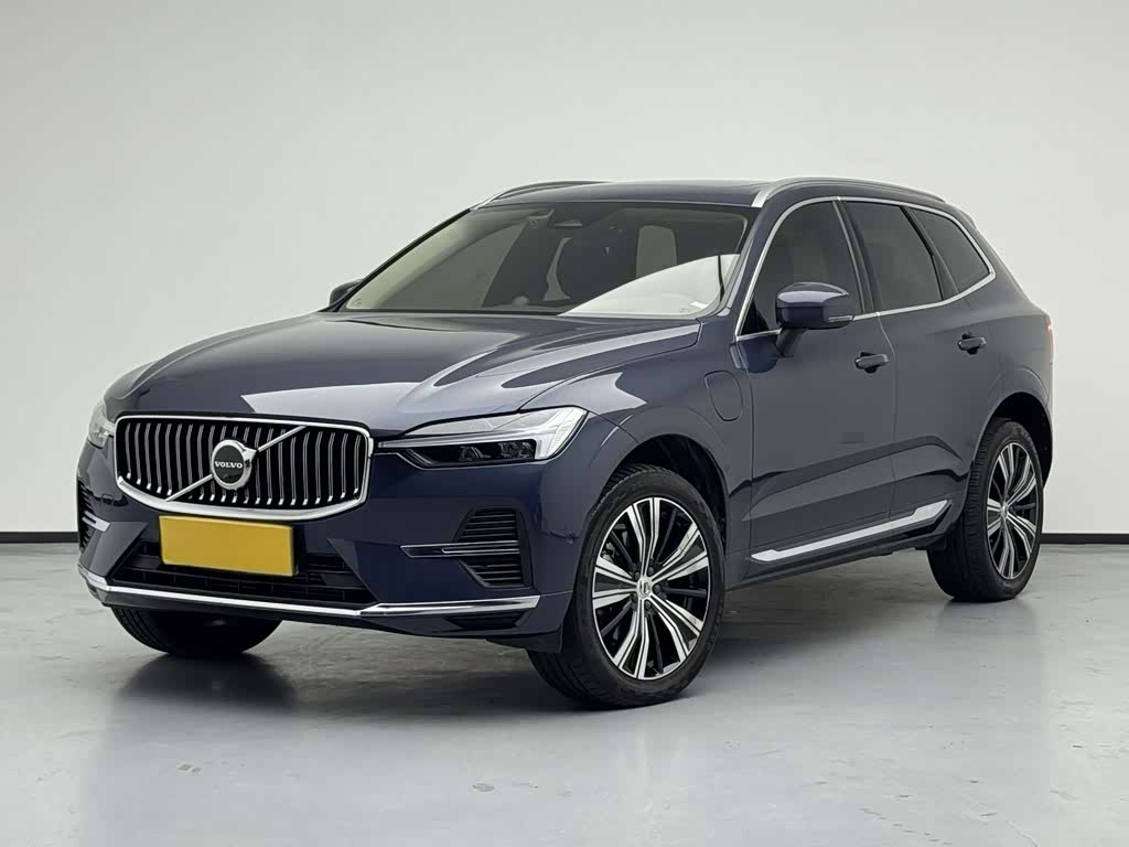 Volvo XC60 2023 T8 Luxury