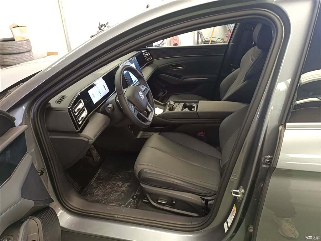 BYD Qin, 2025 15