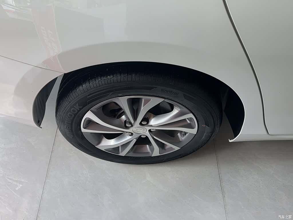 Buick Verano, 2024 15