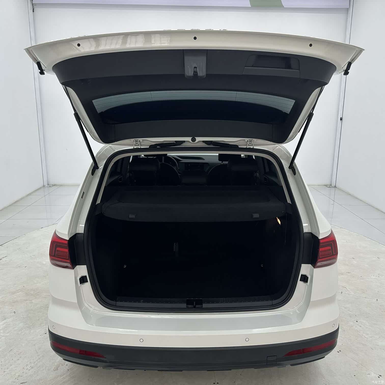 Volkswagen Tharu, 2022 16