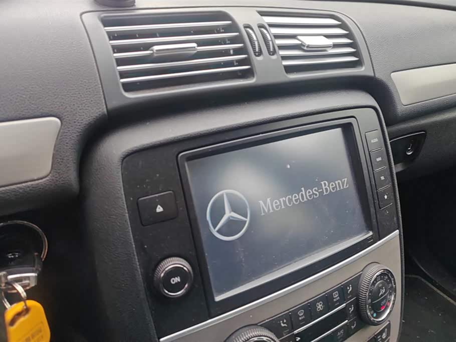 Mercedes-Benz R-class
