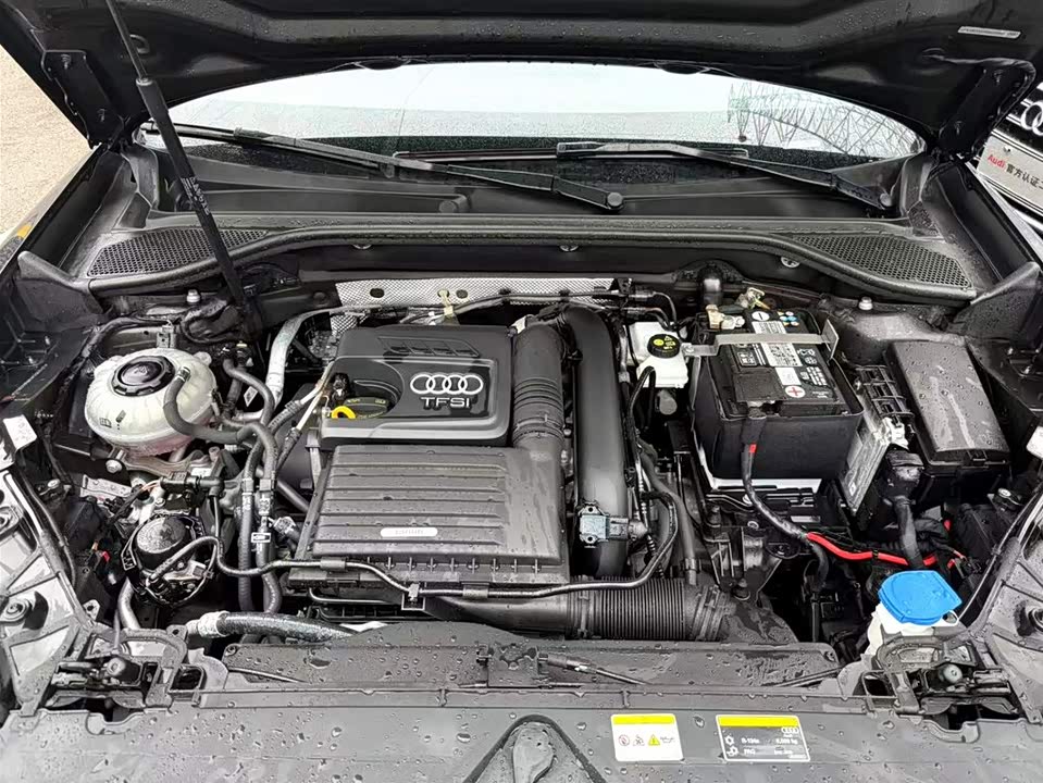 Audi Q2L